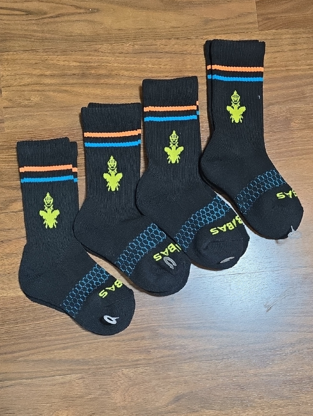 Bombas Black Calf Socks- Pack of 4 - Size XS - New Without Tags